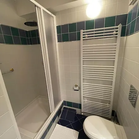 Laguna & Restaurant Hotel