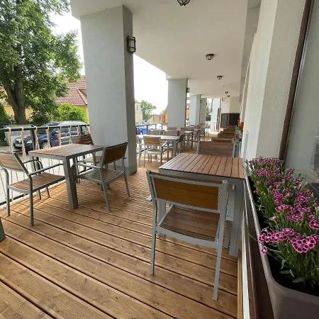 Laguna & Restaurant 3* צ'סקה בודיוביצה