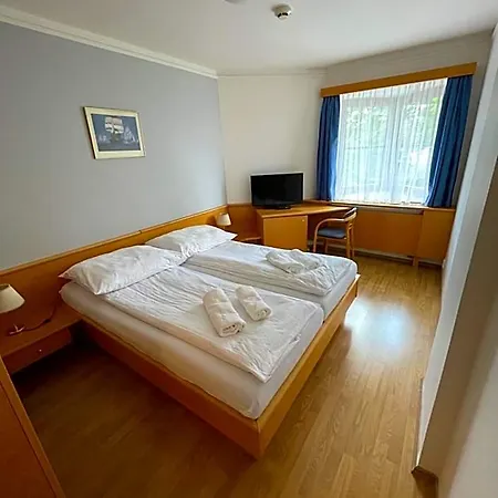 Laguna & Restaurant 3* Ceske Budejovice