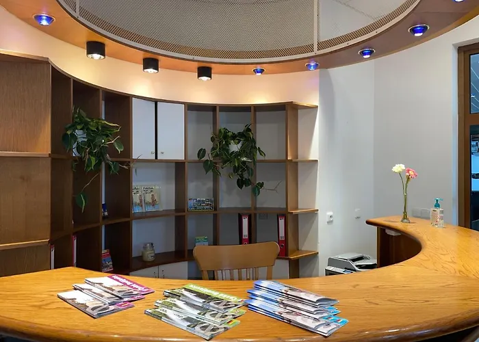 Laguna & Restaurant Готель