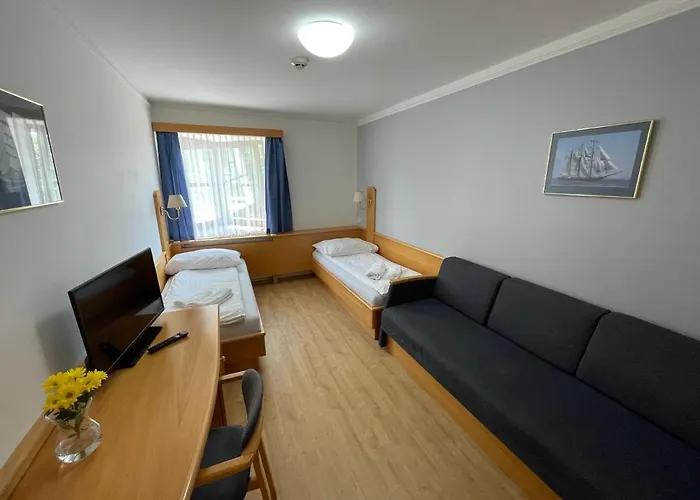 Готель Laguna & Restaurant