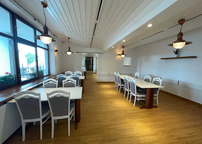 Laguna & Restaurant 3*