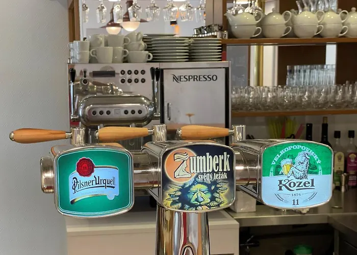 Laguna & Restaurant 호텔 3*